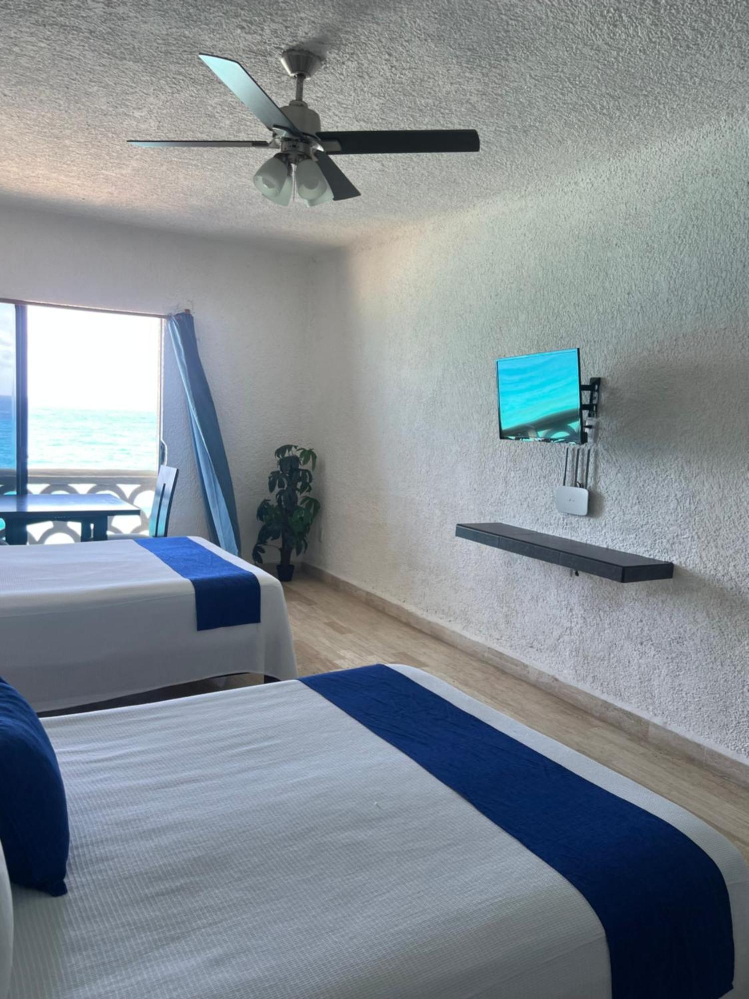 “Magic Sunrise At Cancun” 외부 사진